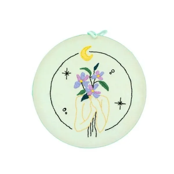 (83)Décoration murale de broderie faite à la main « fleurs de la lune » 
