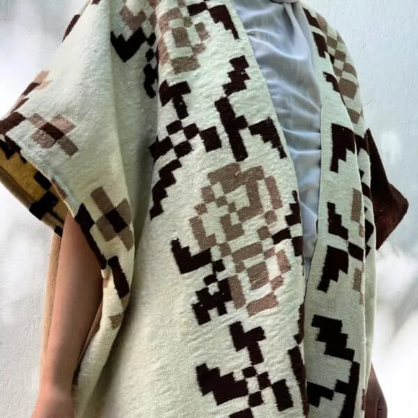 Ensemble Gilet, chapeau et sac en laine vierge tissé à la main 