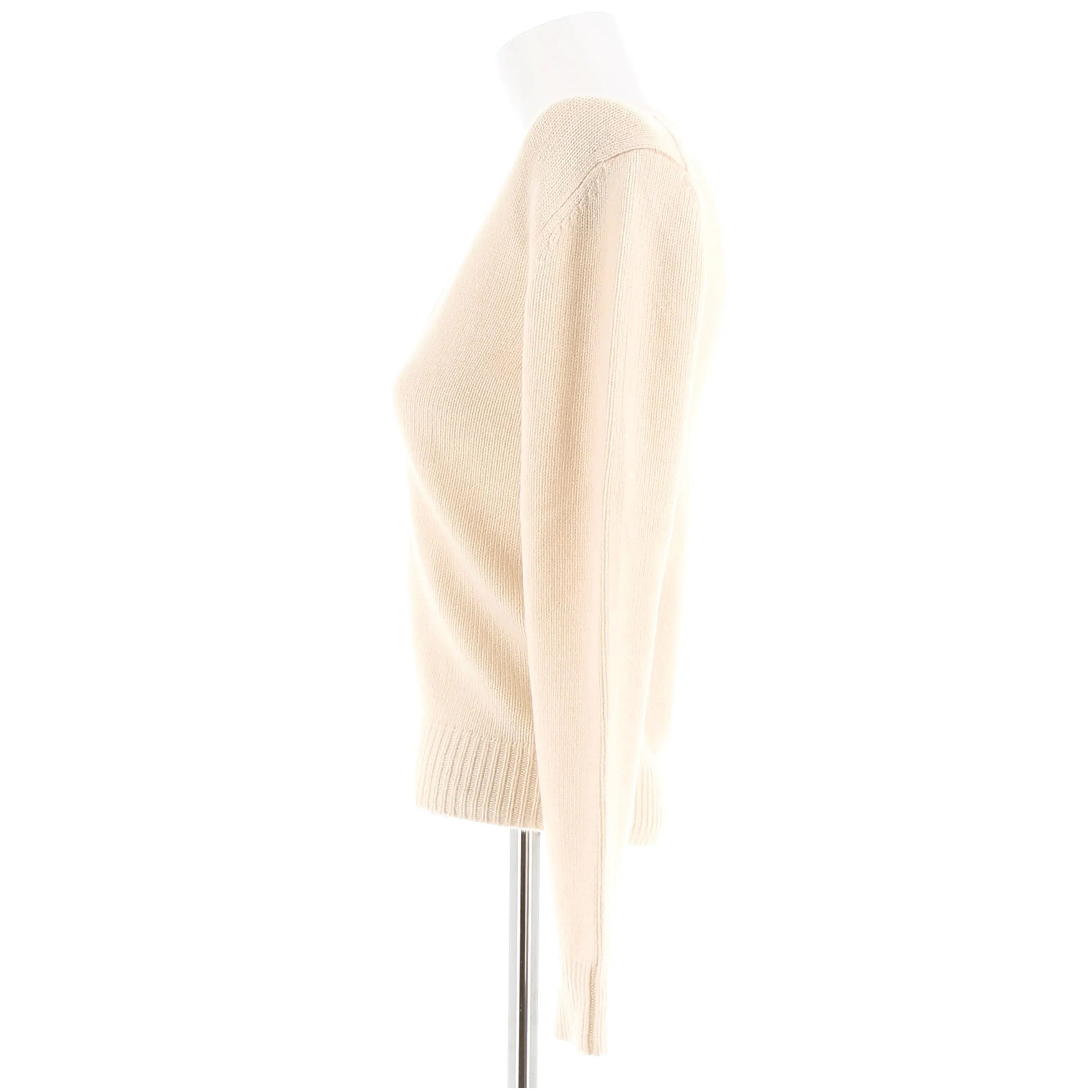 Pull crème à col V